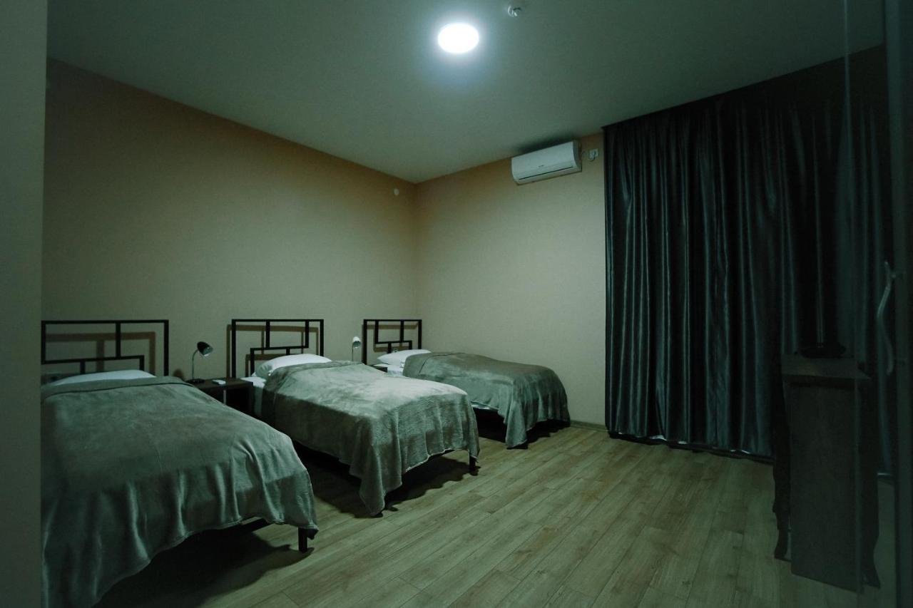 Hotel AGUNA Koetaisi Buitenkant foto